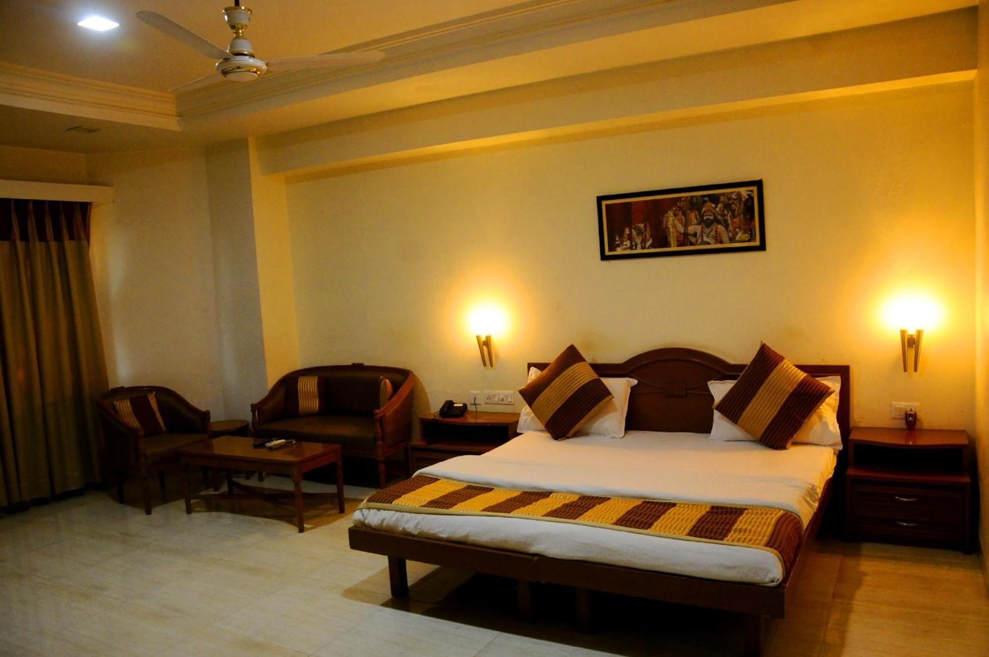 Hotel Ashray Ujjain Luaran gambar